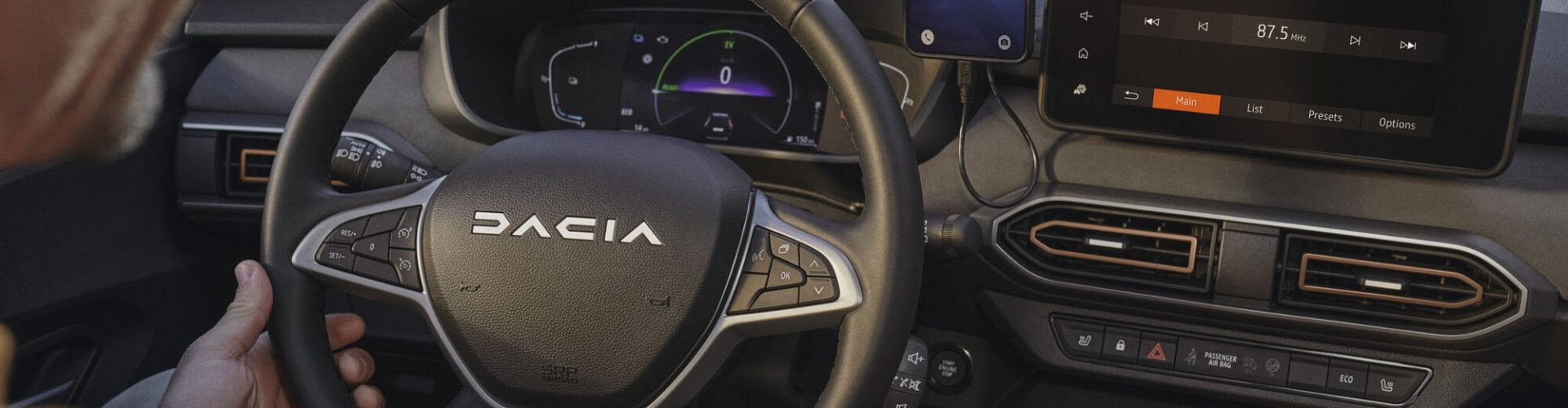 Dacia Jogger med enkel, modern och tydlig förarmiljö