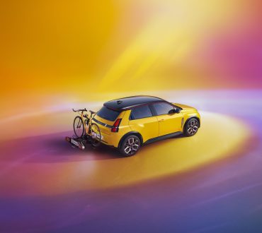 Renault5 lastad med cykel