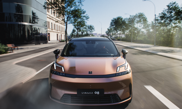 Lynk & Co 08